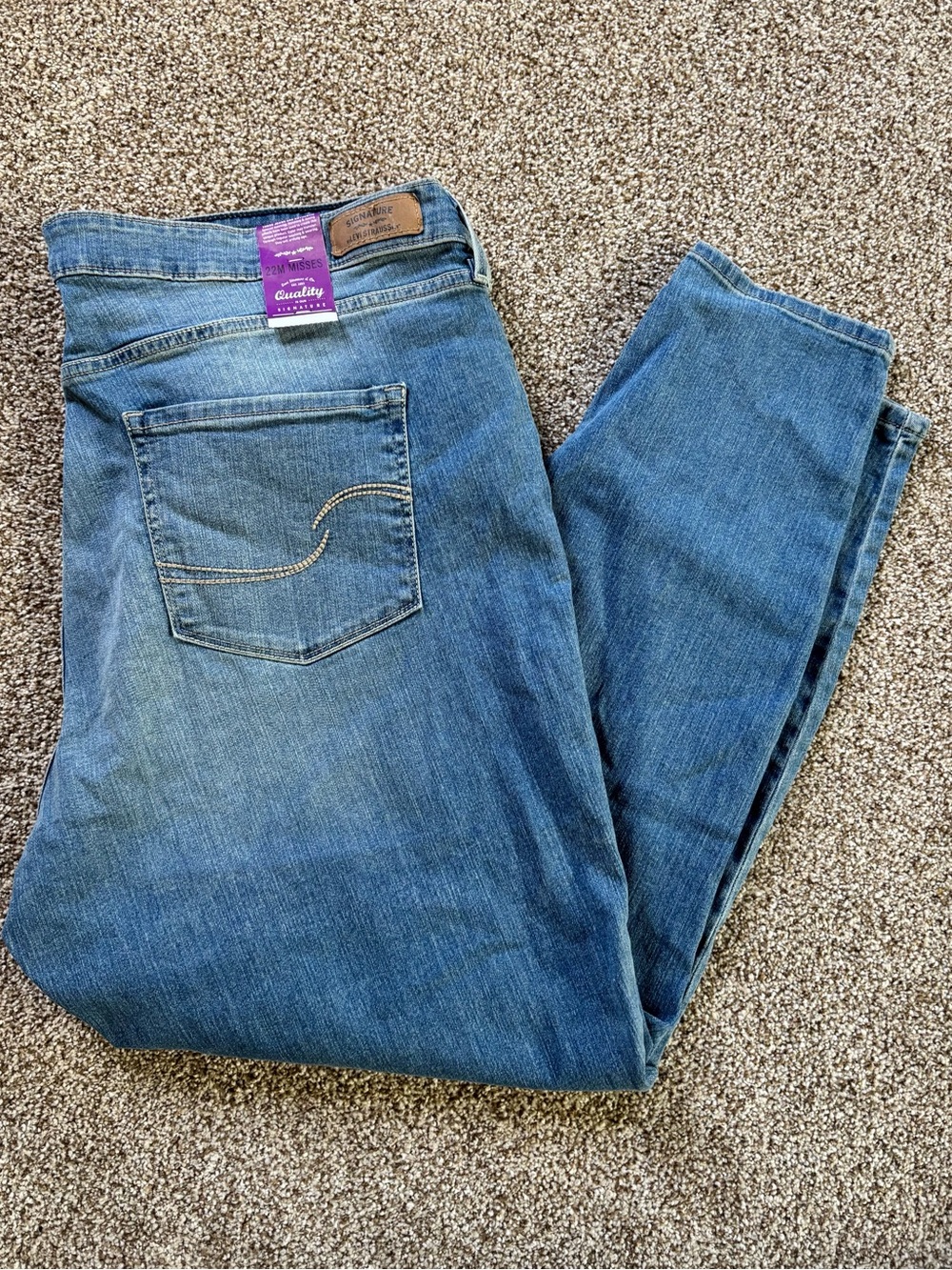 *NEW* Women’s Signature Levi’s Strauss Modern Skinny Super Stretch Jeans - 22M - Picture 3 of 7